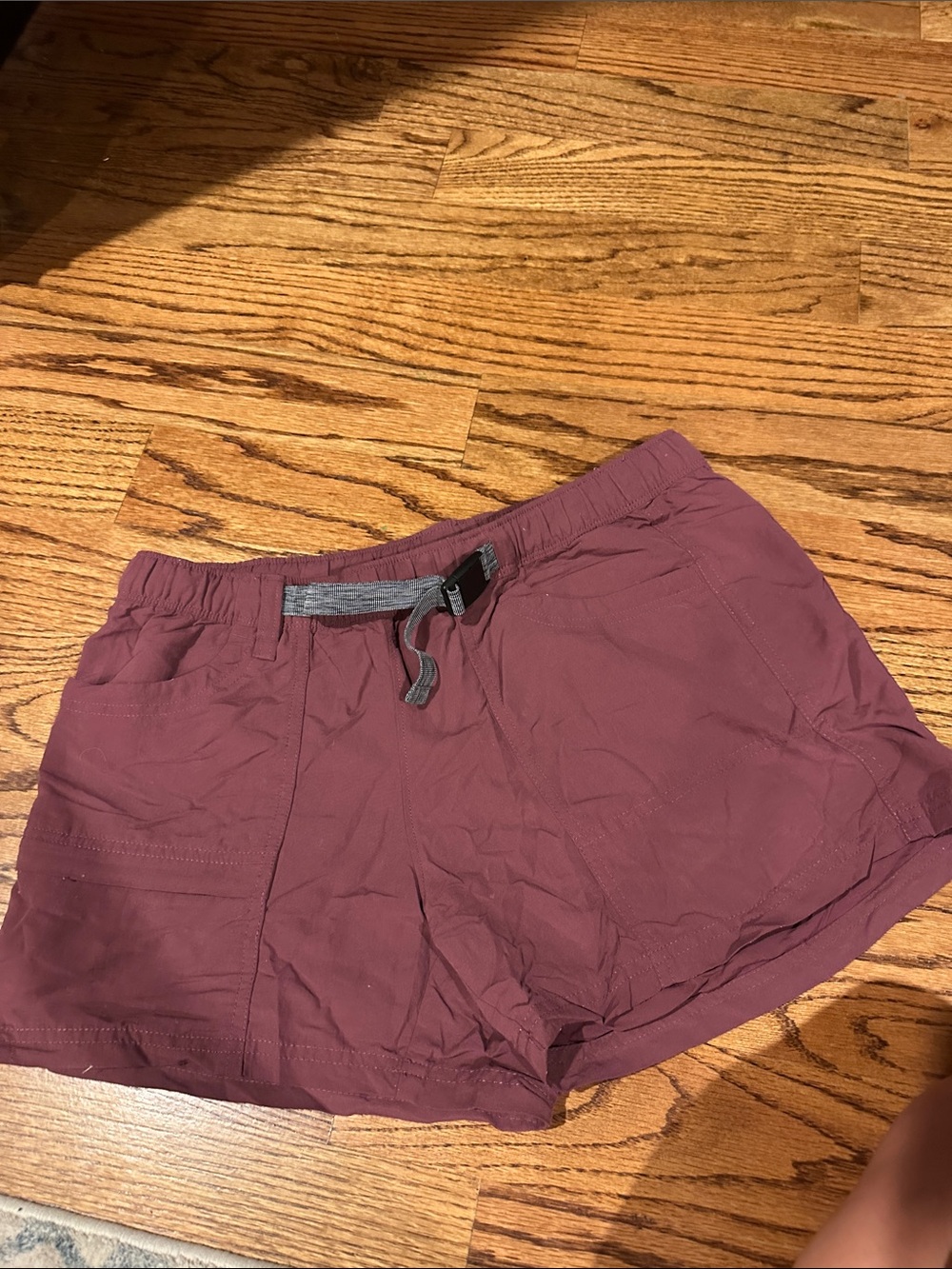 Northface Women's Elastic Waist Maroon Shorts with Drawstring
